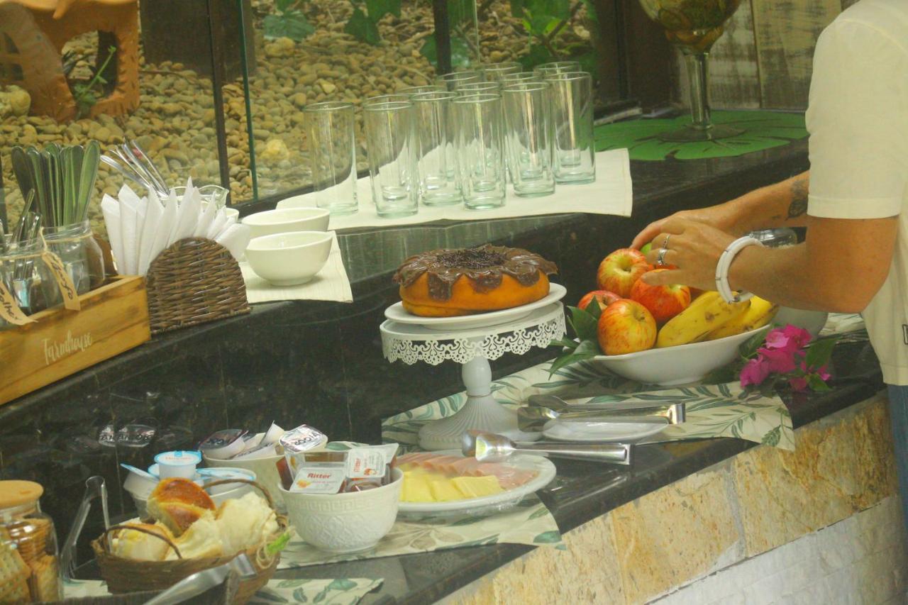 Pousada Aloha Beach House برايا دو روزا المظهر الخارجي الصورة