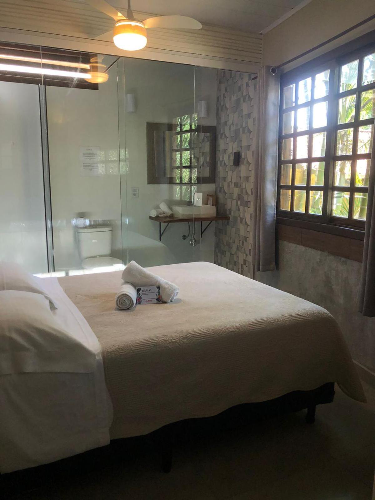 Pousada Aloha Beach House برايا دو روزا الغرفة الصورة